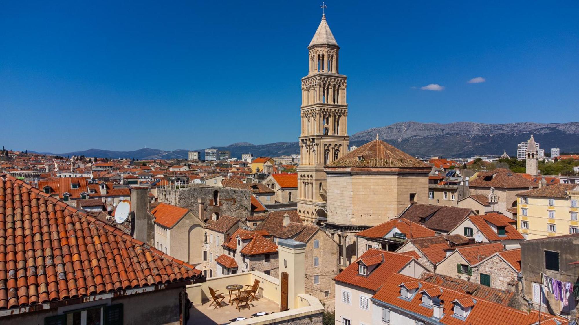 Terazza Grande In Diocletian Tower Apartment สปลิท ภายนอก รูปภาพ