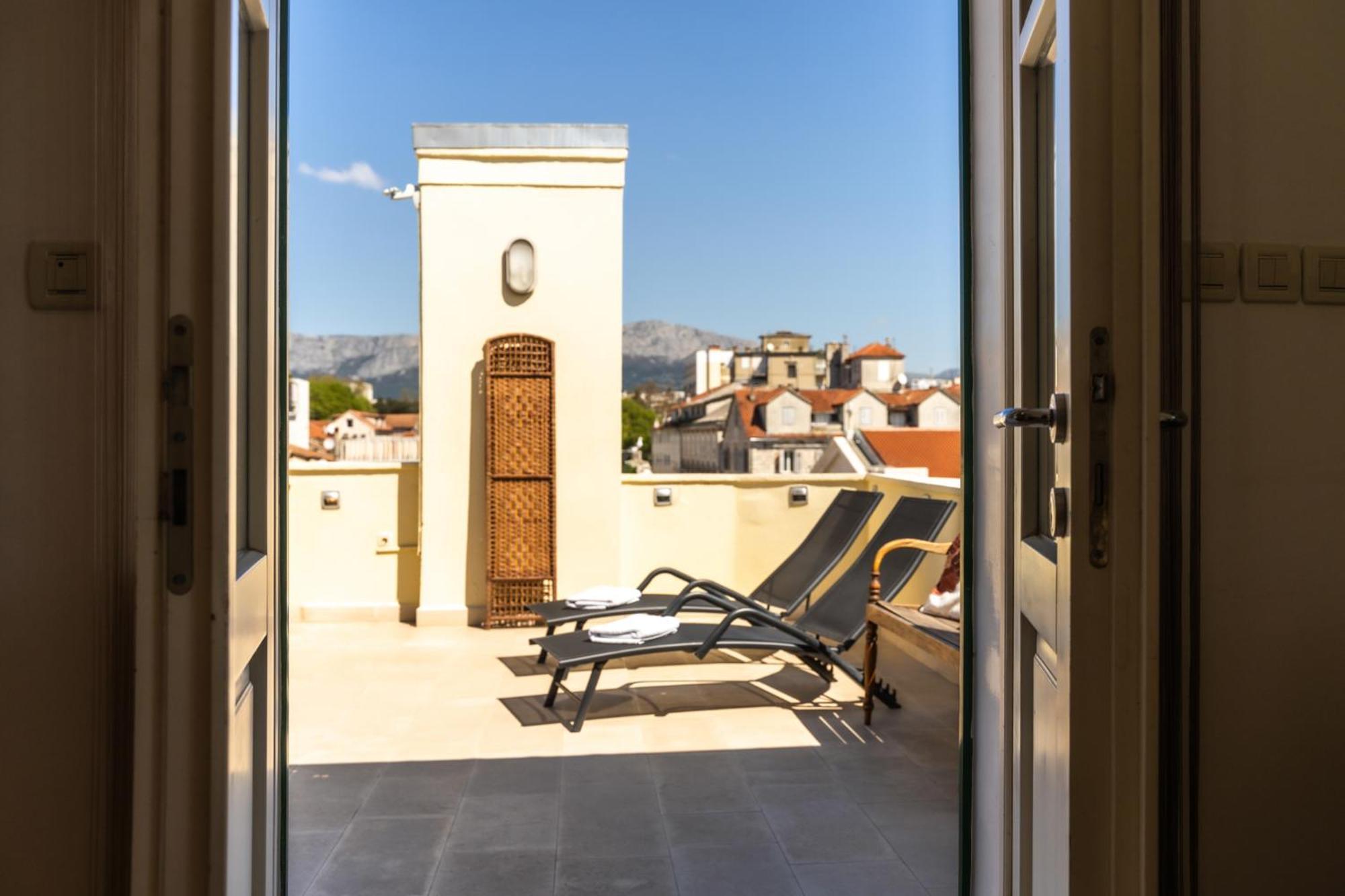 Terazza Grande In Diocletian Tower Apartment สปลิท ภายนอก รูปภาพ