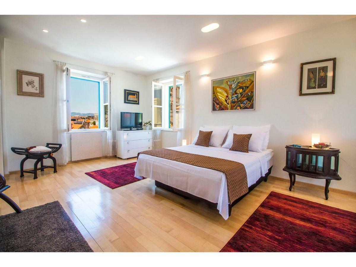 Terazza Grande In Diocletian Tower Apartment สปลิท ภายนอก รูปภาพ